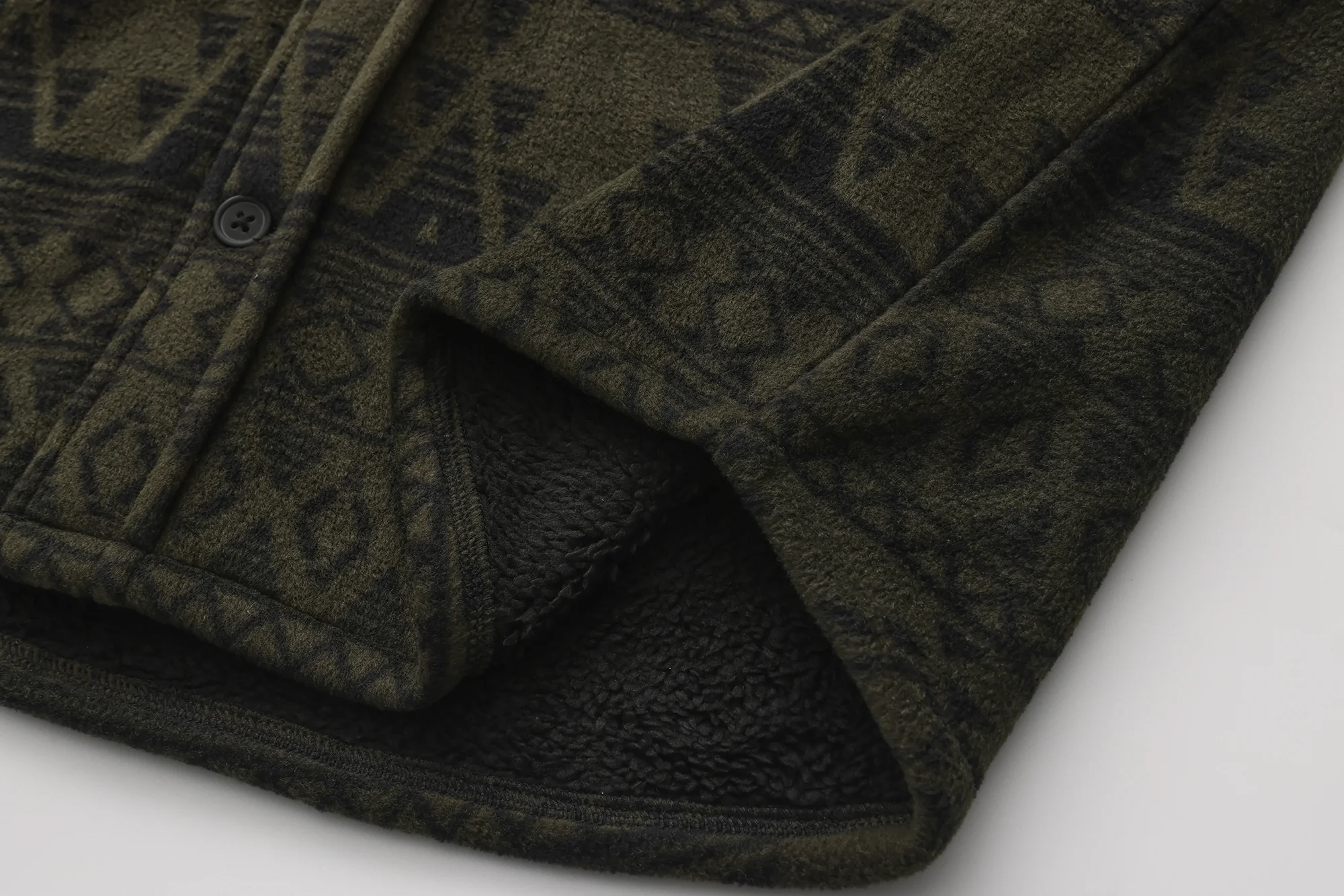 The Burly Sherpa Lined Shirt Jacket. - Image 12