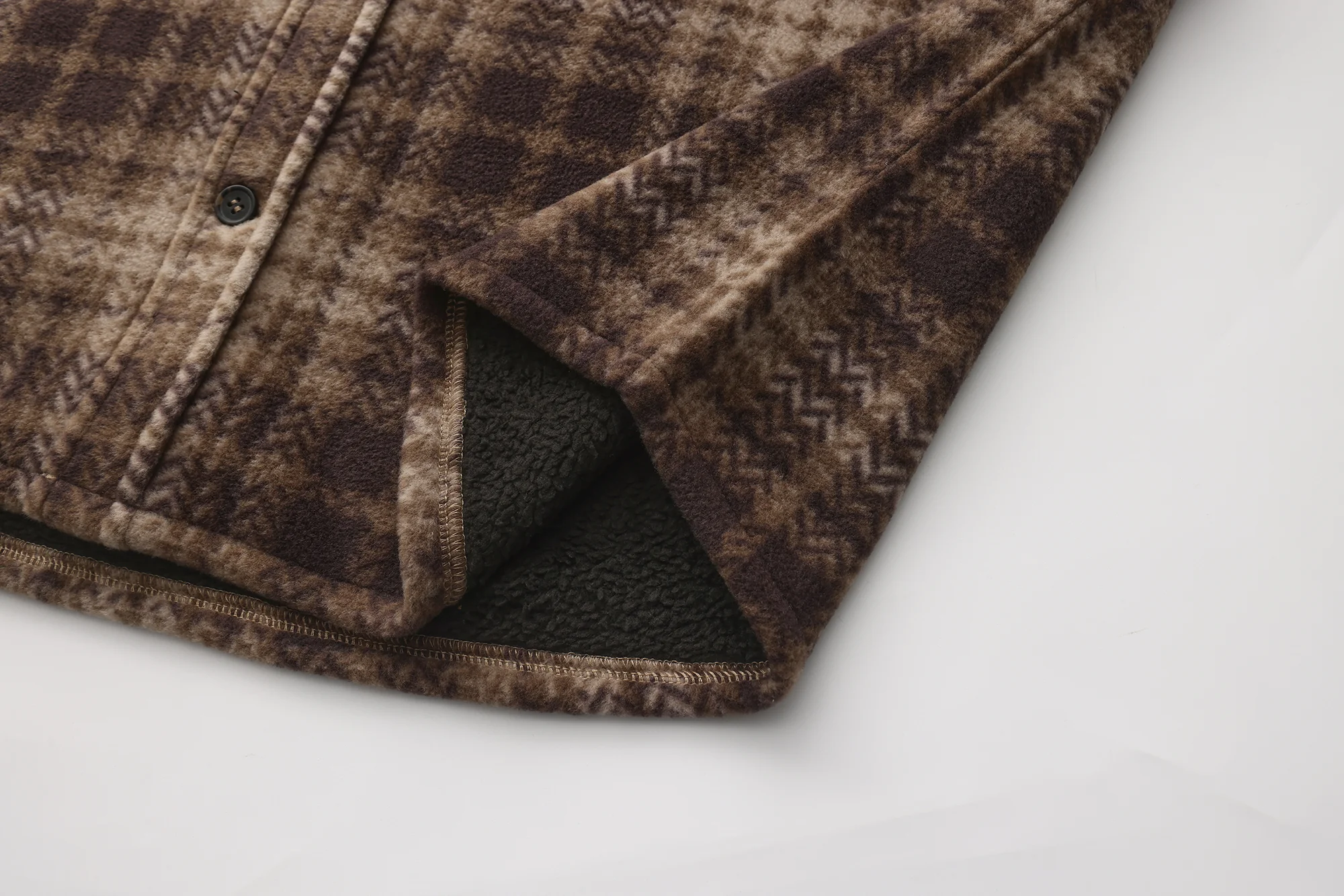 The Burly Sherpa Lined Shirt Jacket. - Image 36