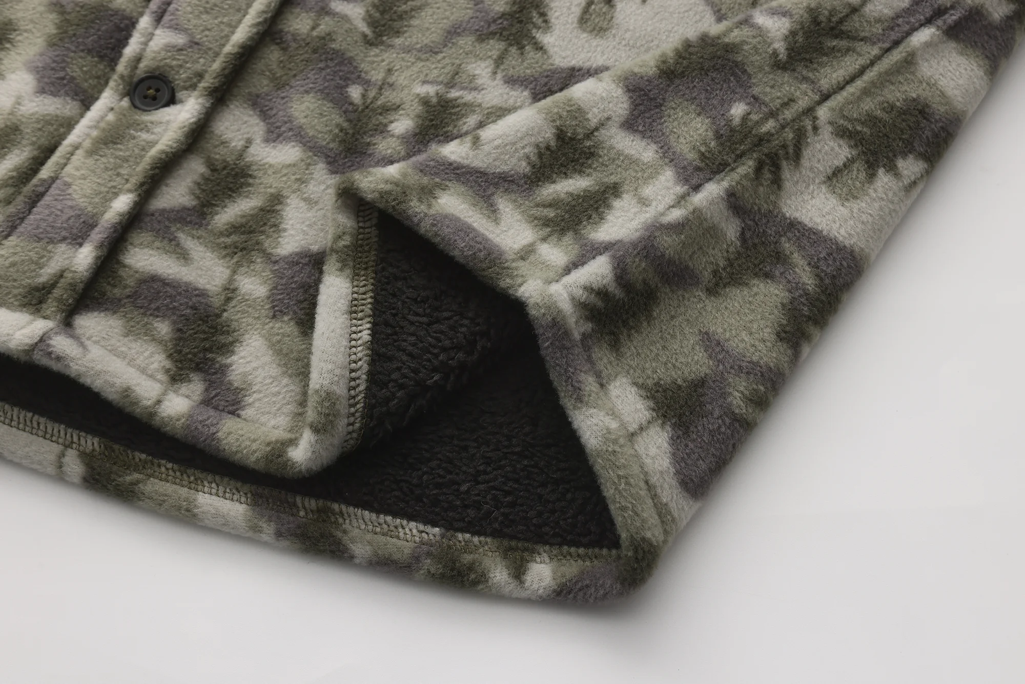 The Burly Sherpa Lined Shirt Jacket. - Image 48